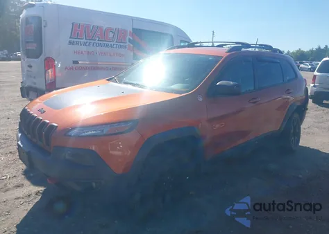 2016 Jeep Cherokee Trailhawk из США, поврежденный, VIN 1C4PJMBS2GW255368